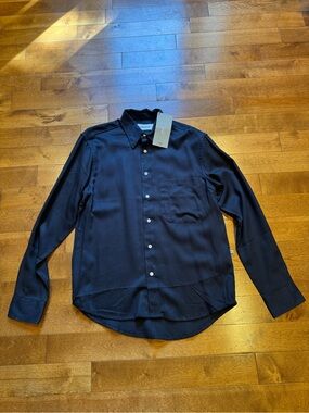 NWT - Minimum Navy Long-Sleeve Button-Up Shirt Sz Medium